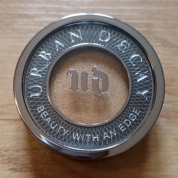 🆕 Urban Decay Vintage Eyeshadow Rust - Picture 3 of 4
